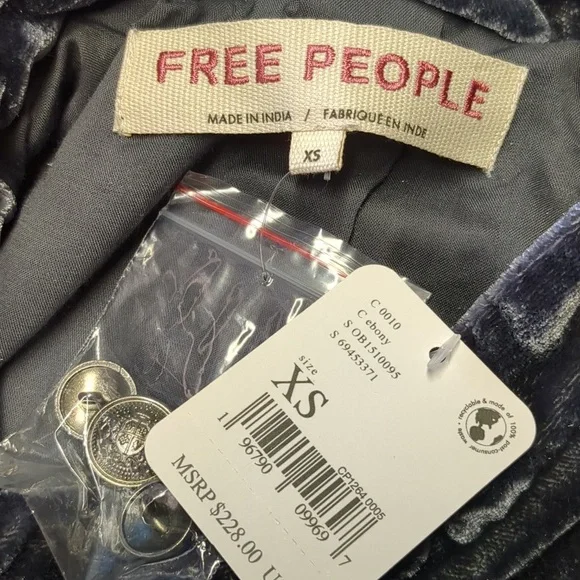 Free People Faye Velvet Jacket Women's Size Extra Small Ebony Military - Picture 12 of 16